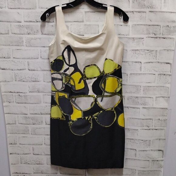 Suzi chin dress - Picture 1 of 3